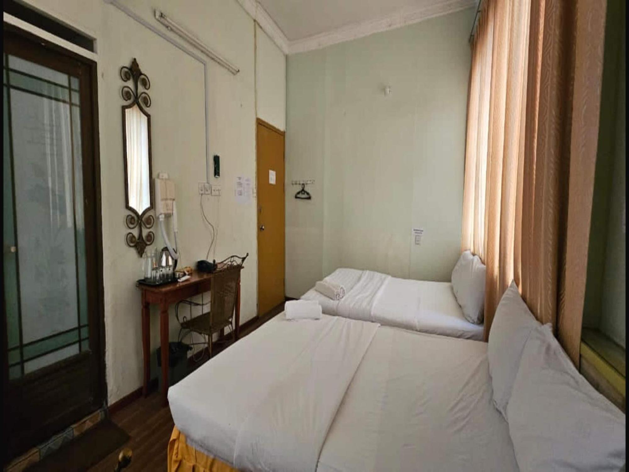 Oyo 90979 Sianglory Inn Kota Kinabalu Exteriör bild