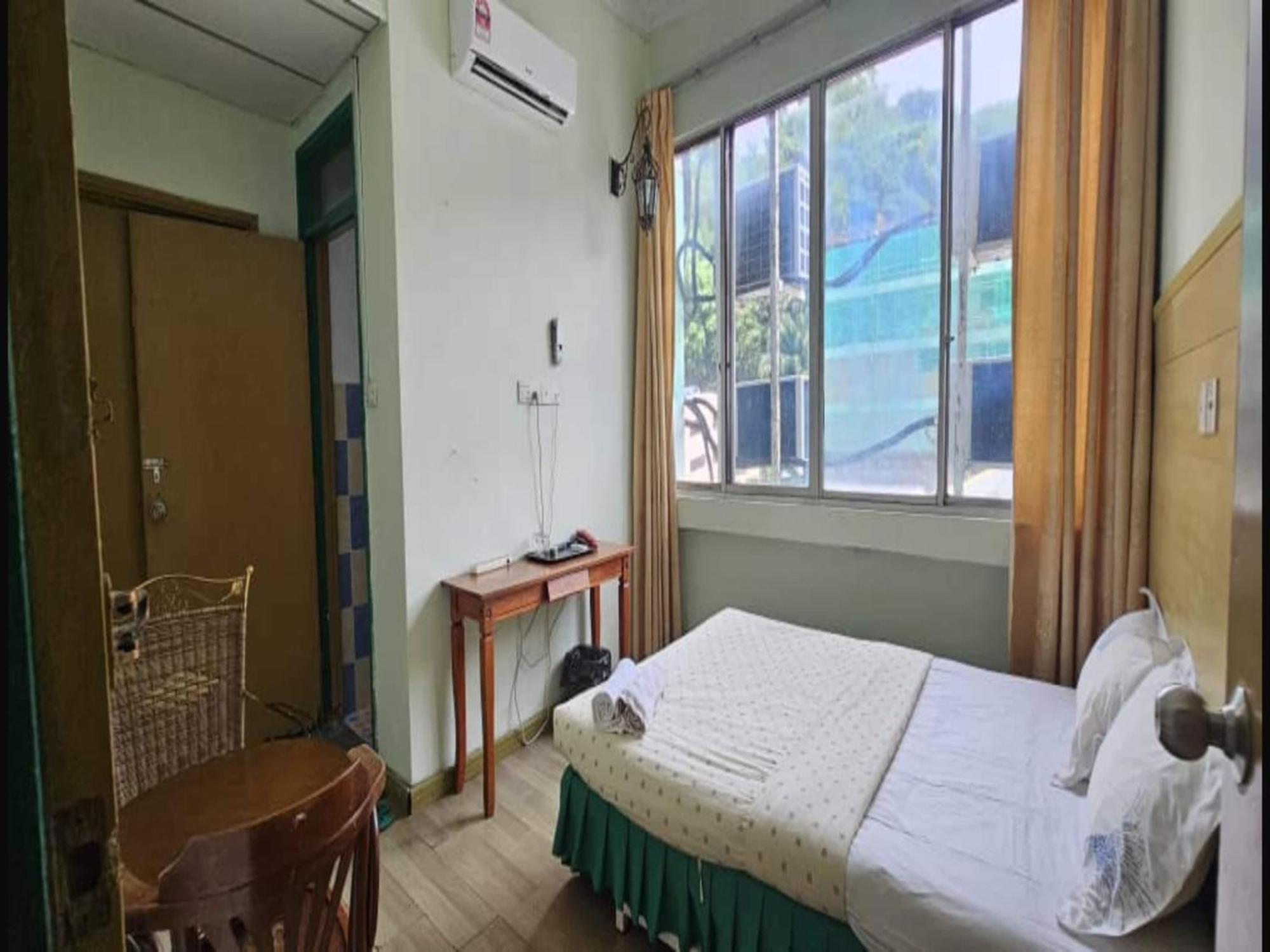 Oyo 90979 Sianglory Inn Kota Kinabalu Exteriör bild