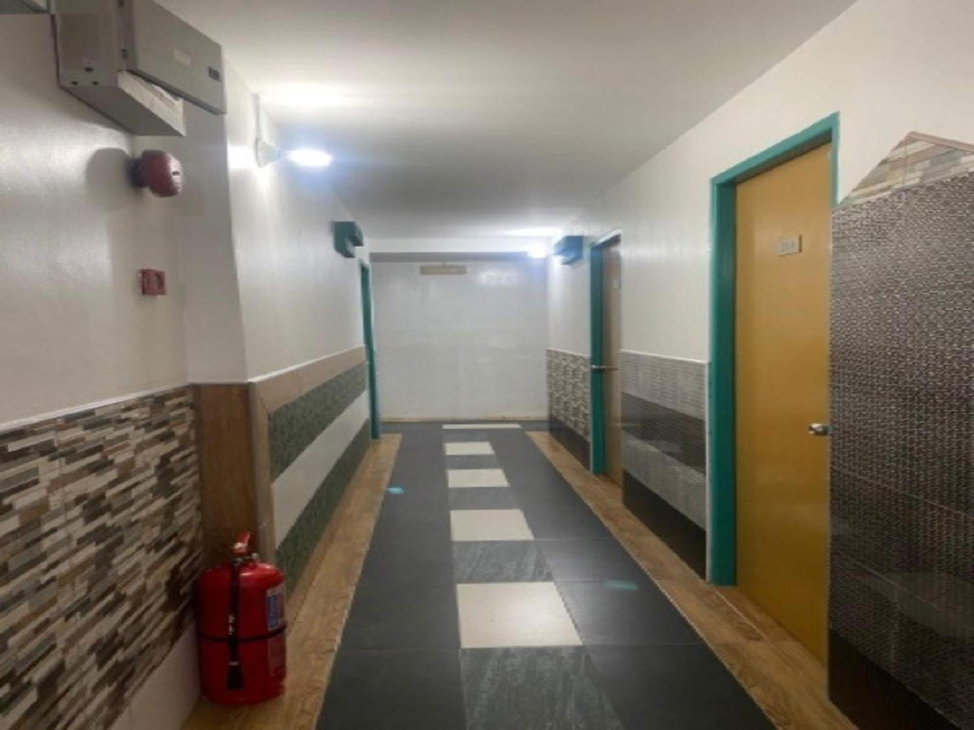 Oyo 90979 Sianglory Inn Kota Kinabalu Exteriör bild